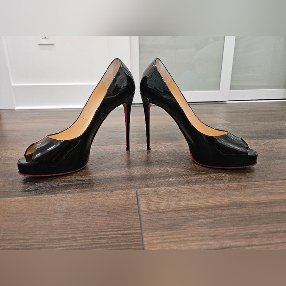 Christian Louboutin New Very Privé Pump - SIZE 38 - Picture 14 of 15